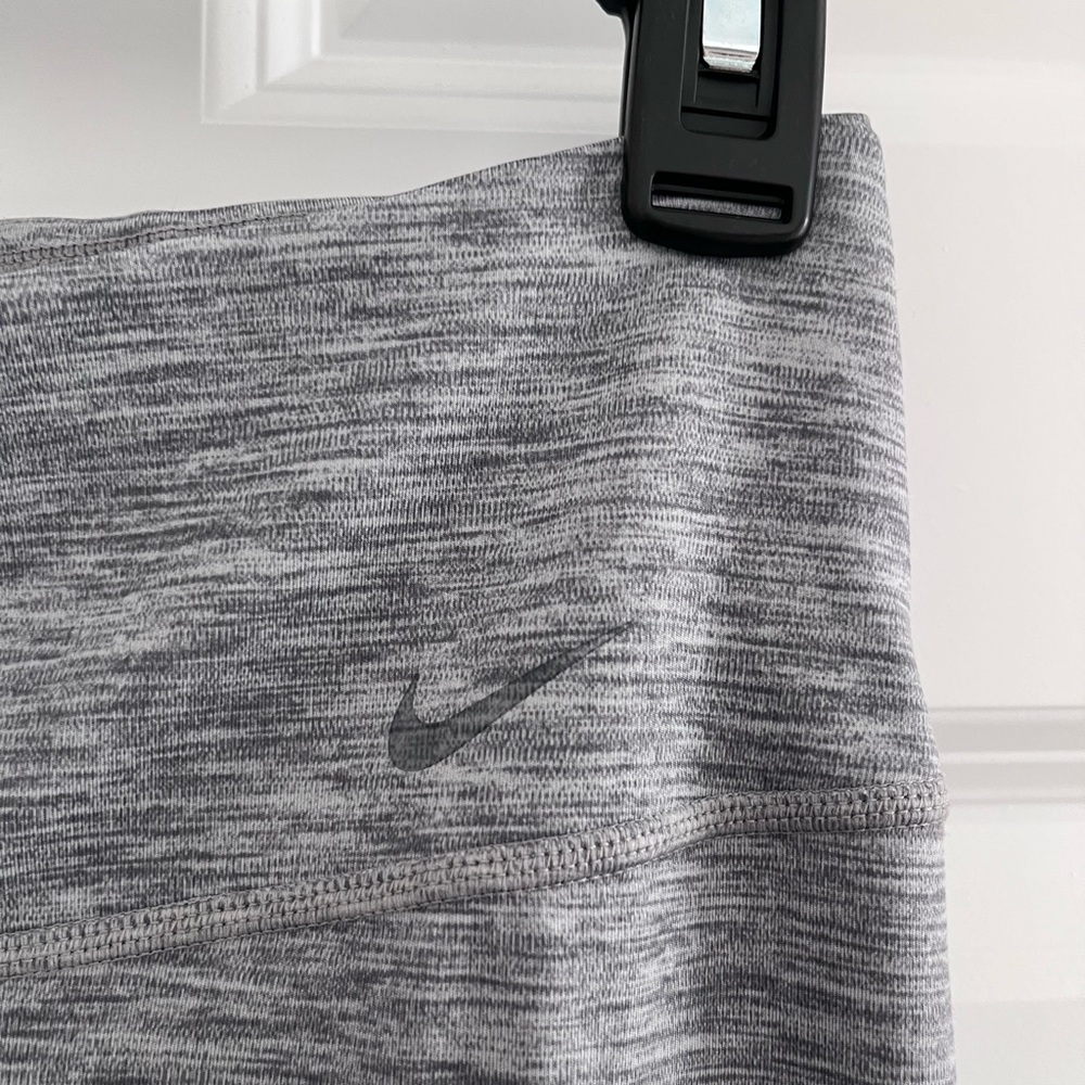 Nike Heather Gray Activewear Leggings